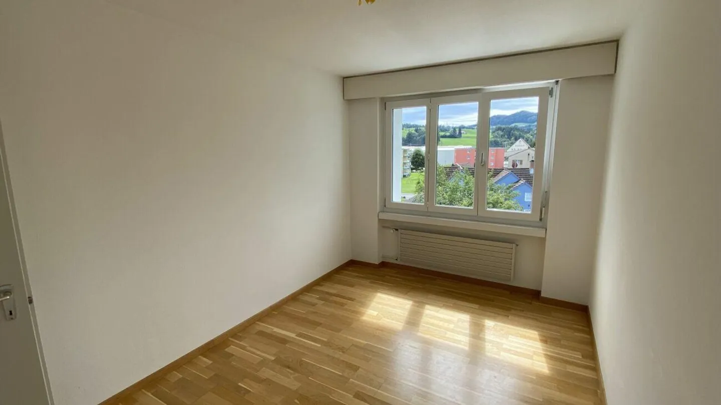 Appartamento di 4,5 stanze vicino al centro - Foto 10 di 12