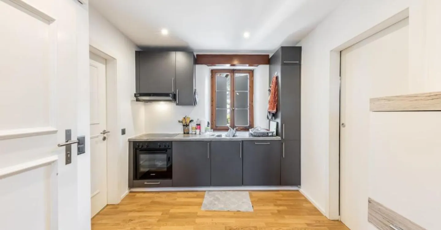 Charming 2.5-room apartment in the center of Blonay - Photo 3 of 6