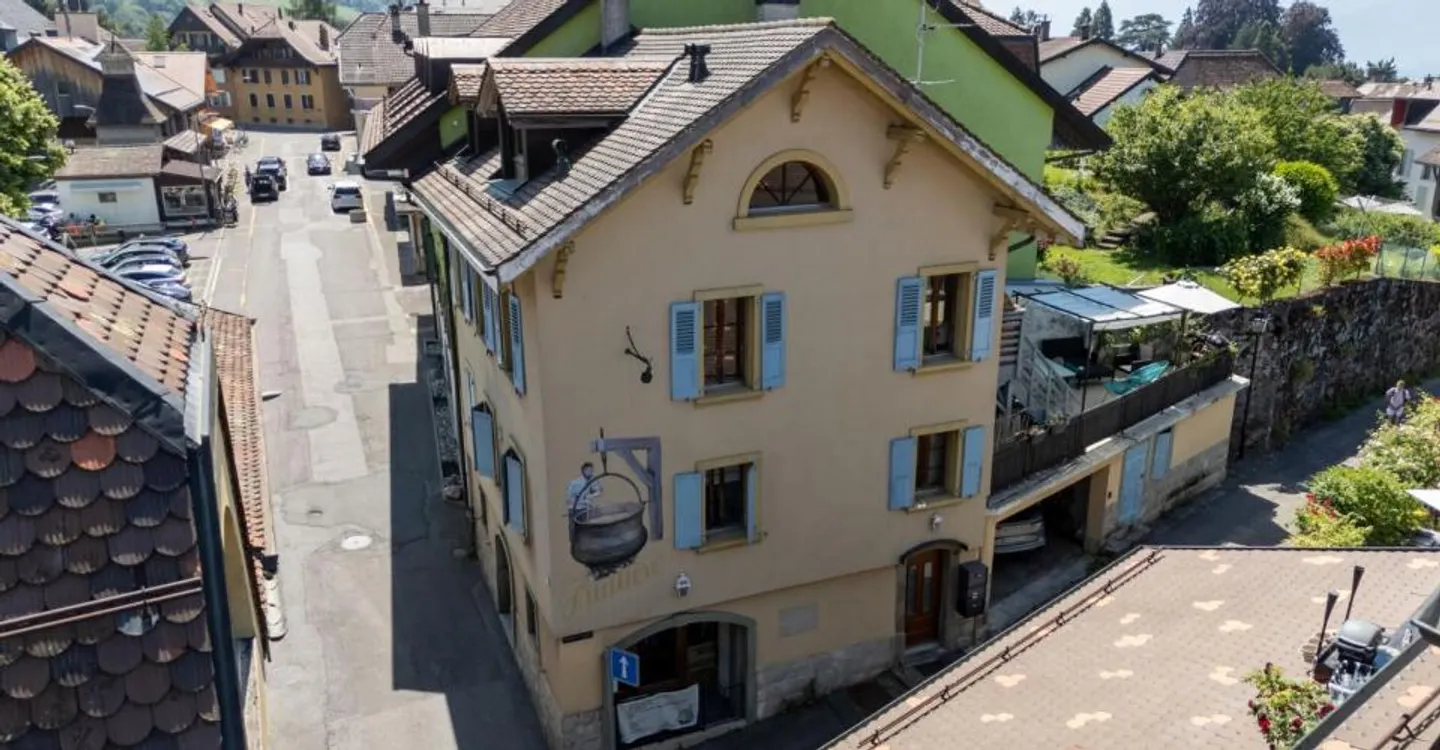 Charming 2.5-room apartment in the center of Blonay - Photo 5 of 6