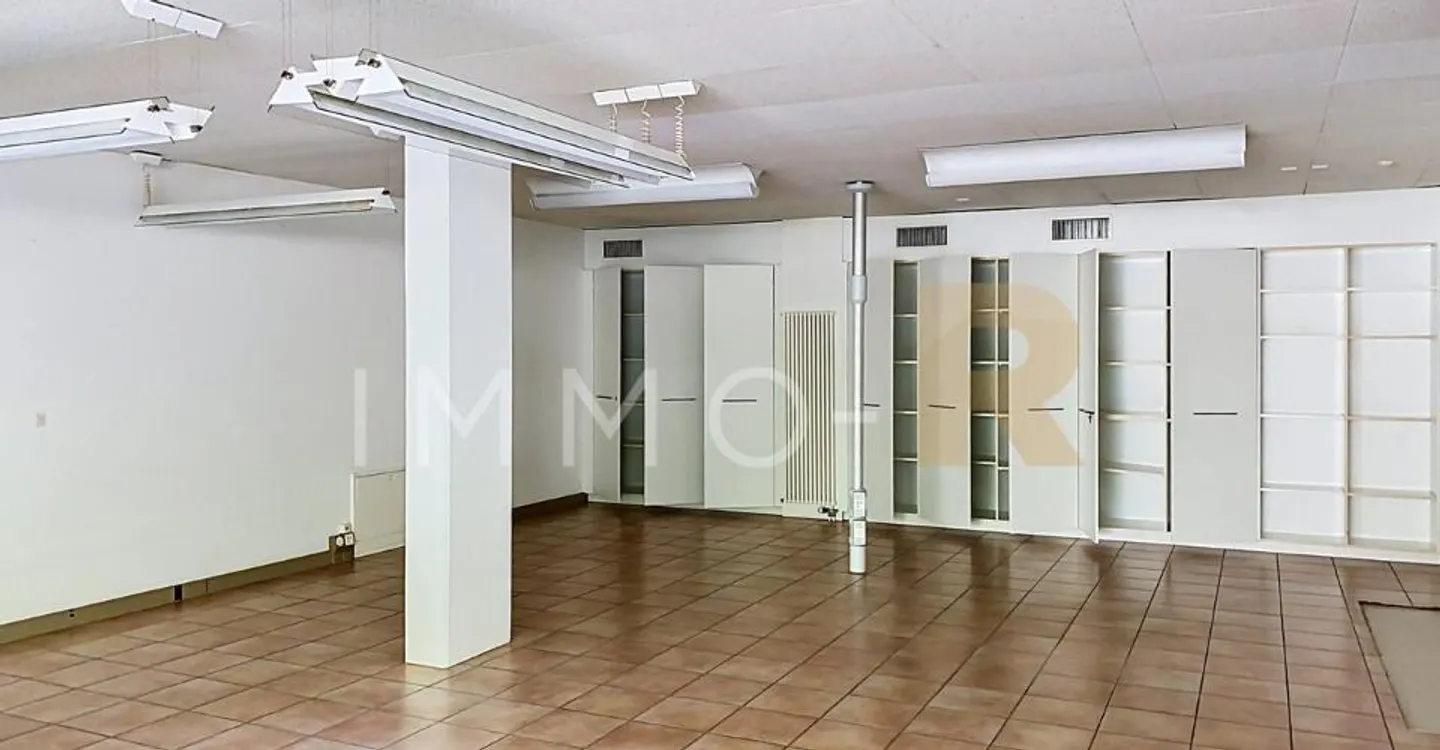 Spazio commerciale nel centro di Payerne - Foto 3 di 6