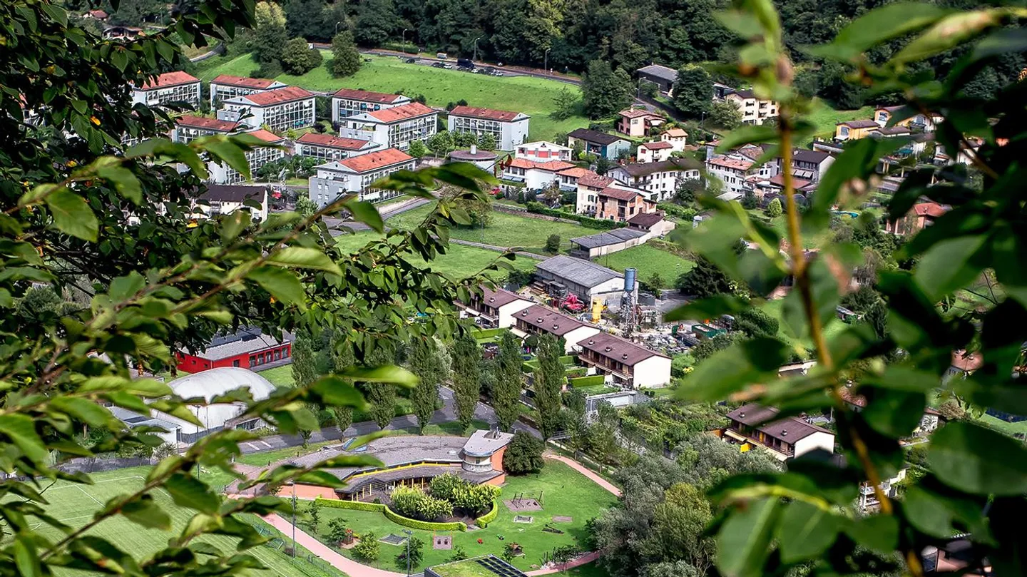 LOOKING FOR LAND TO BUILD 2 VILLAS OF 250 SQM EACH IN BARBENGO AREA - Photo 1 of 1