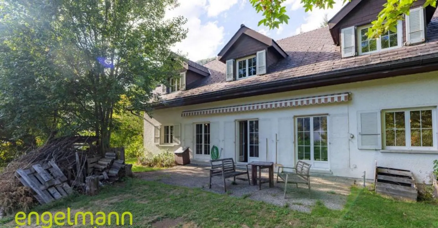 Large property of 8.5 rooms with double garage - Photo 2 of 12