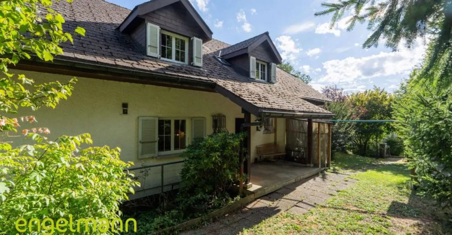 Large property of 8.5 rooms with double garage - Photo 4 of 12