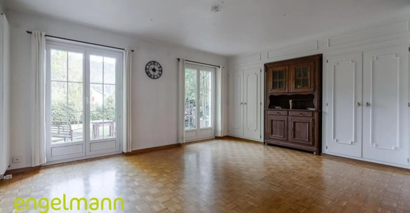 Large property of 8.5 rooms with double garage - Photo 6 of 12