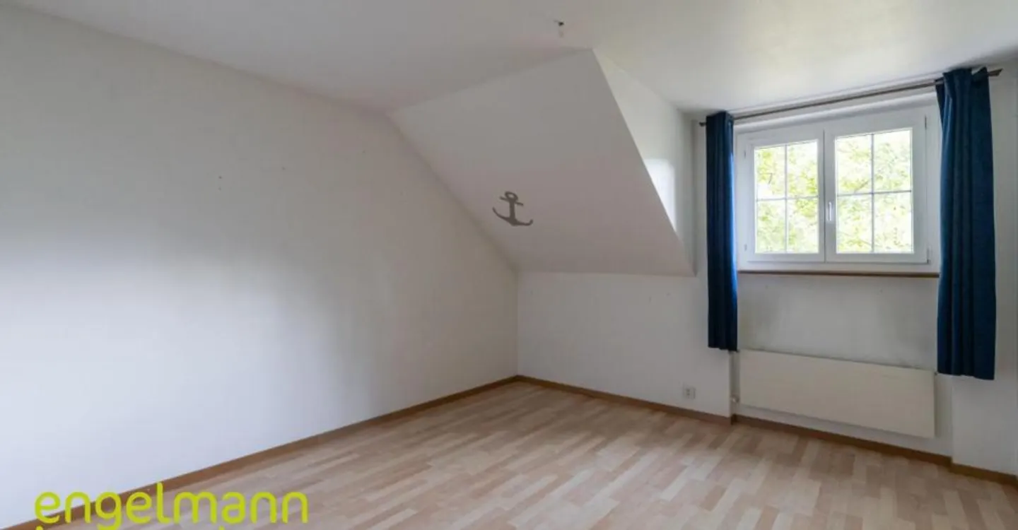 Large property of 8.5 rooms with double garage - Photo 9 of 12