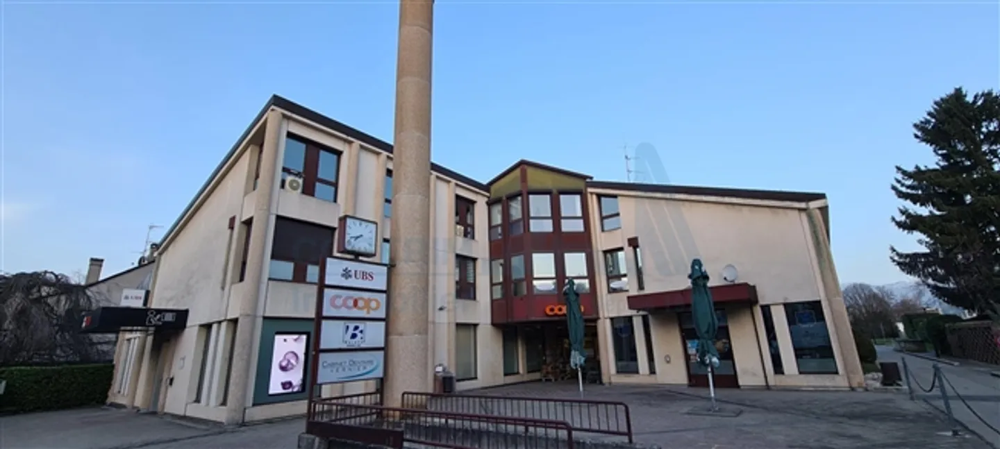 Box interno in affitto a Vernier - Foto 1 di 1