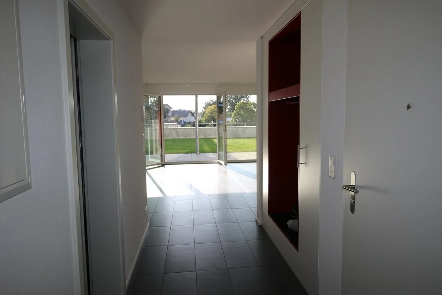 MAGNIFIKANTE 2,5 Zimmer mit schöner Terrasse - Foto 5 von 9