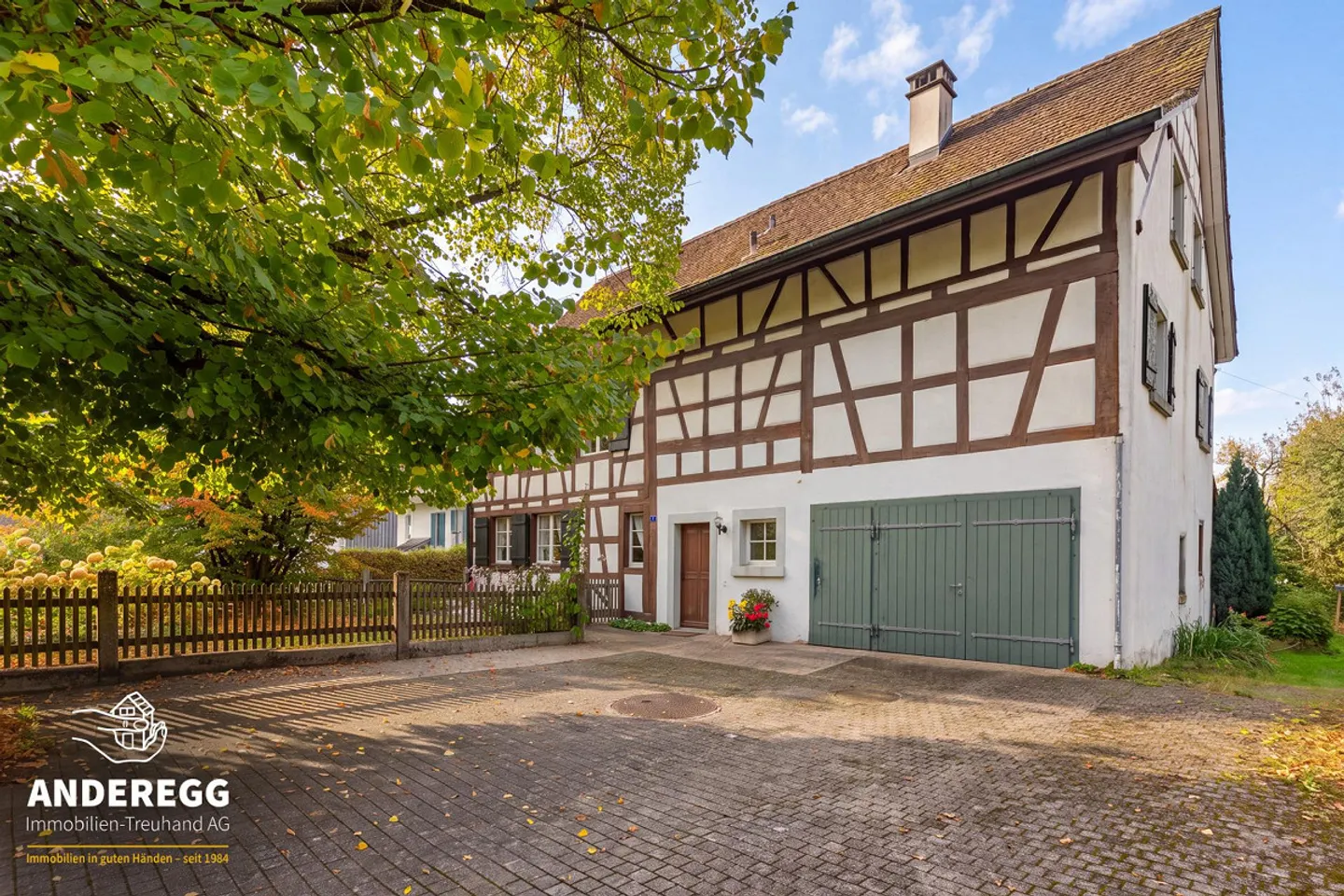 Geräumiges Haus mit Büro - Foto 3 von 14