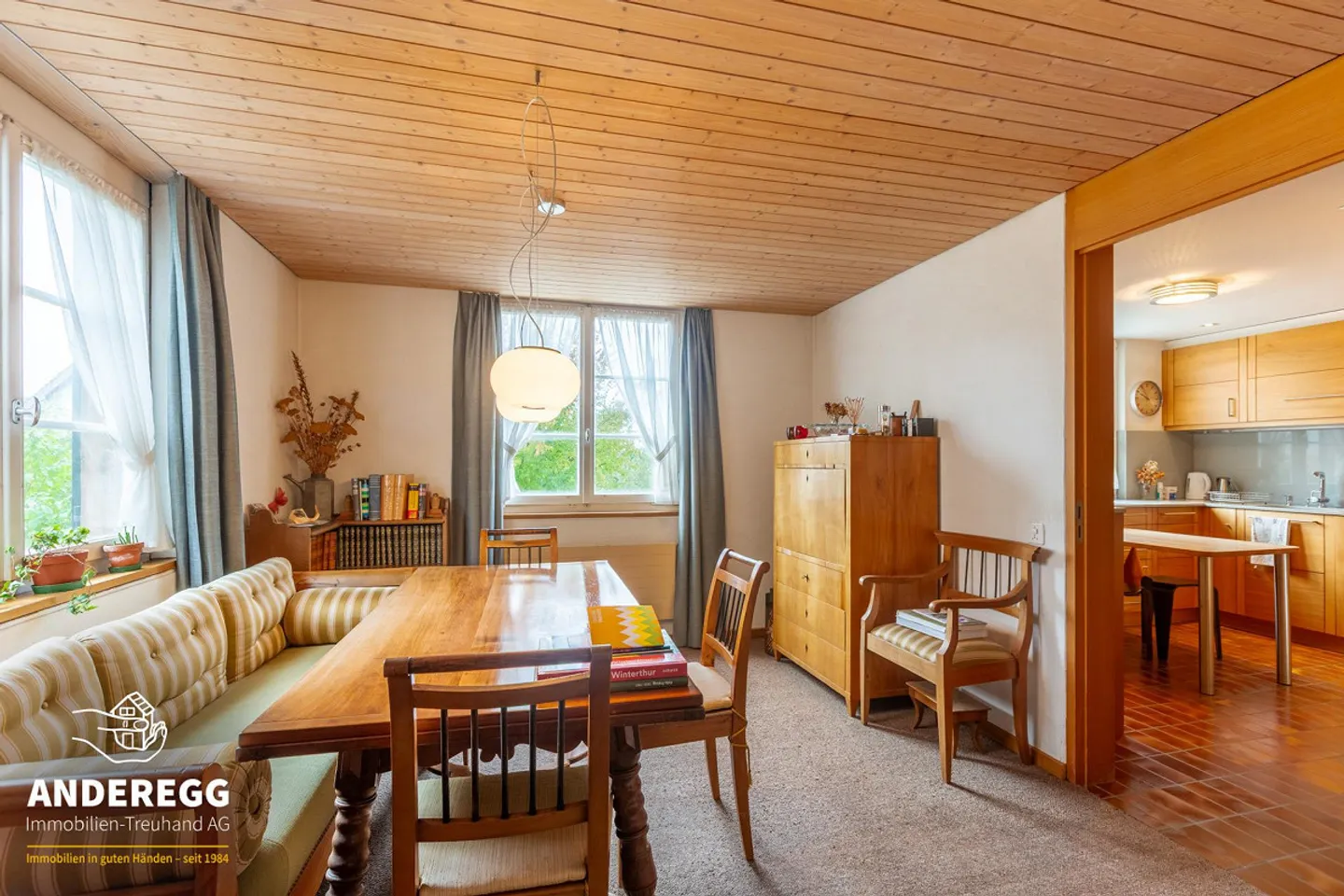 Geräumiges Haus mit Büro - Foto 8 von 14