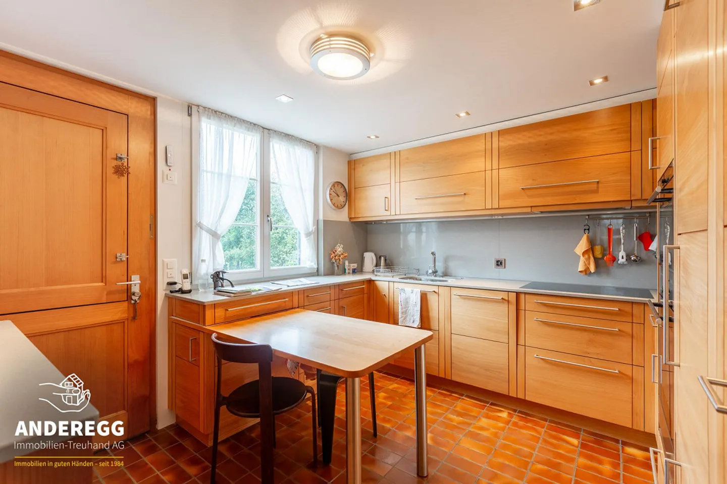 Geräumiges Haus mit Büro - Foto 9 von 14