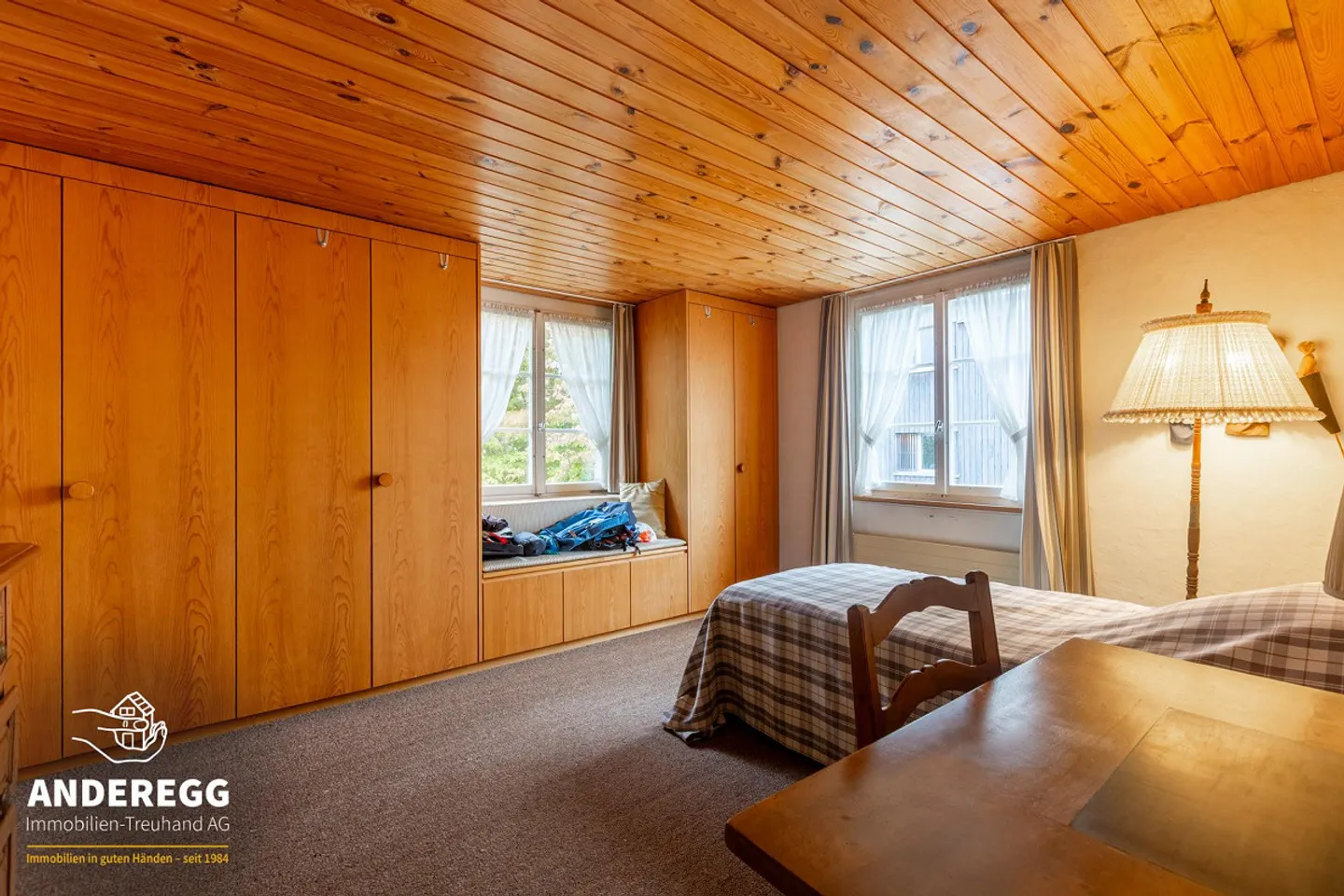 Geräumiges Haus mit Büro - Foto 12 von 14