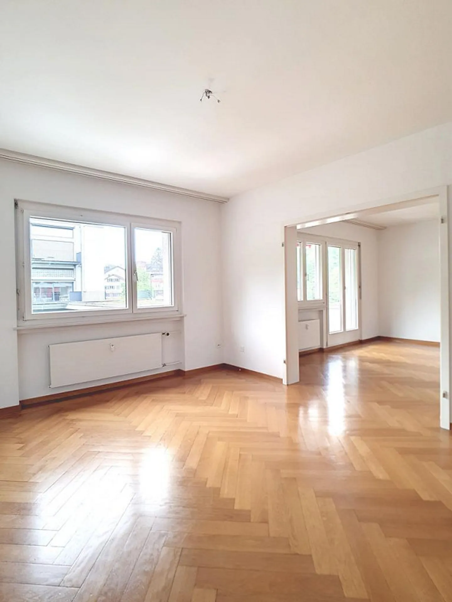 Charming 3-room apartment for rent until 31.01.2028 - Photo 1 of 6