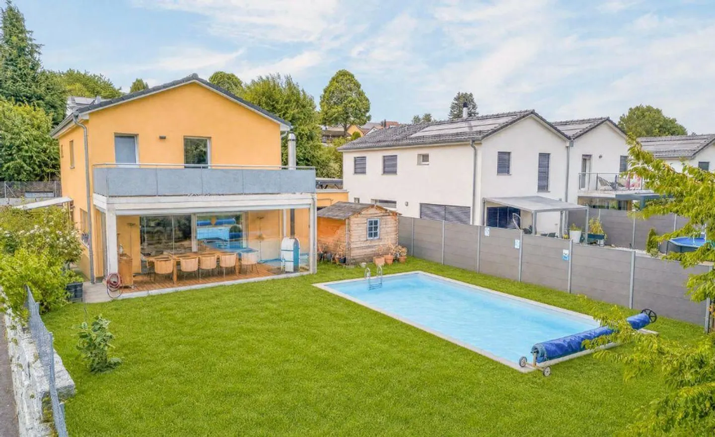 Recent family villa with heated pool and unobstructed view - Photo 2 of 13