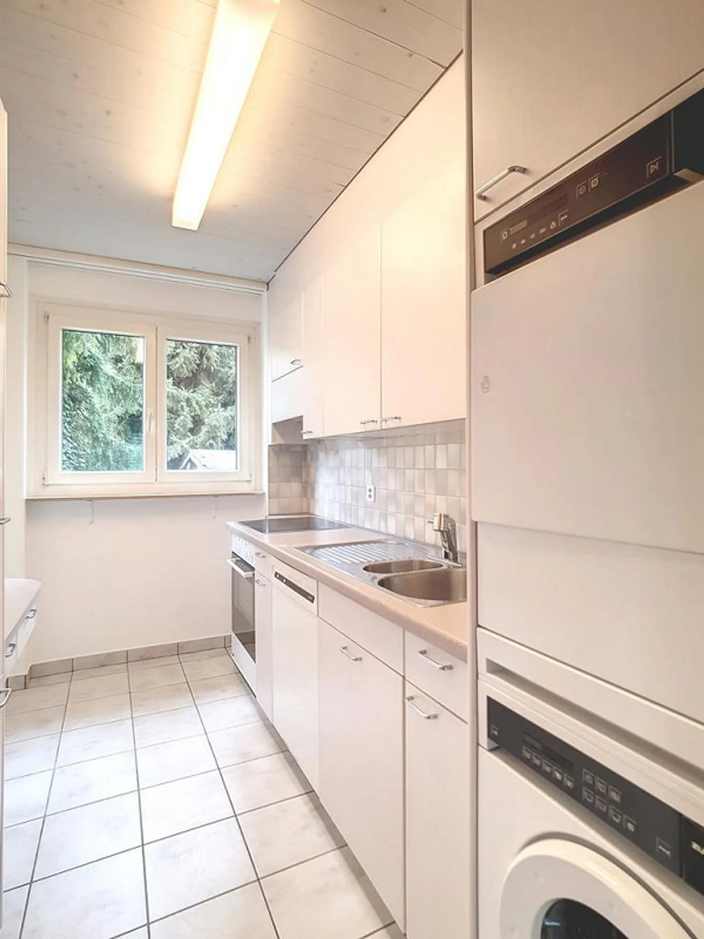 Charming 3-room apartment for rent until 31.01.2028 - Photo 3 of 6