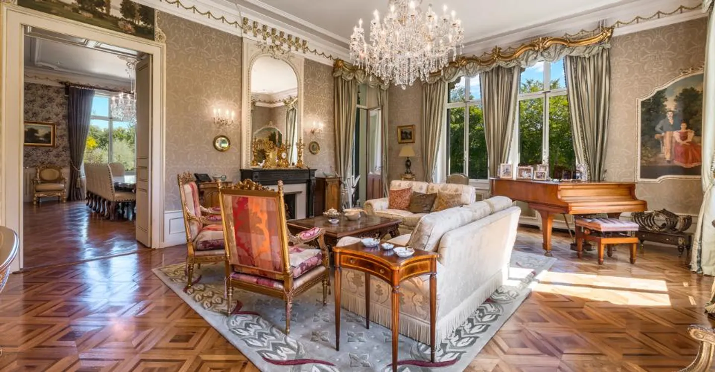 Exceptionnel Château du 19ème siècle et domaine de 9,5 hectares - Foto 6 von 13