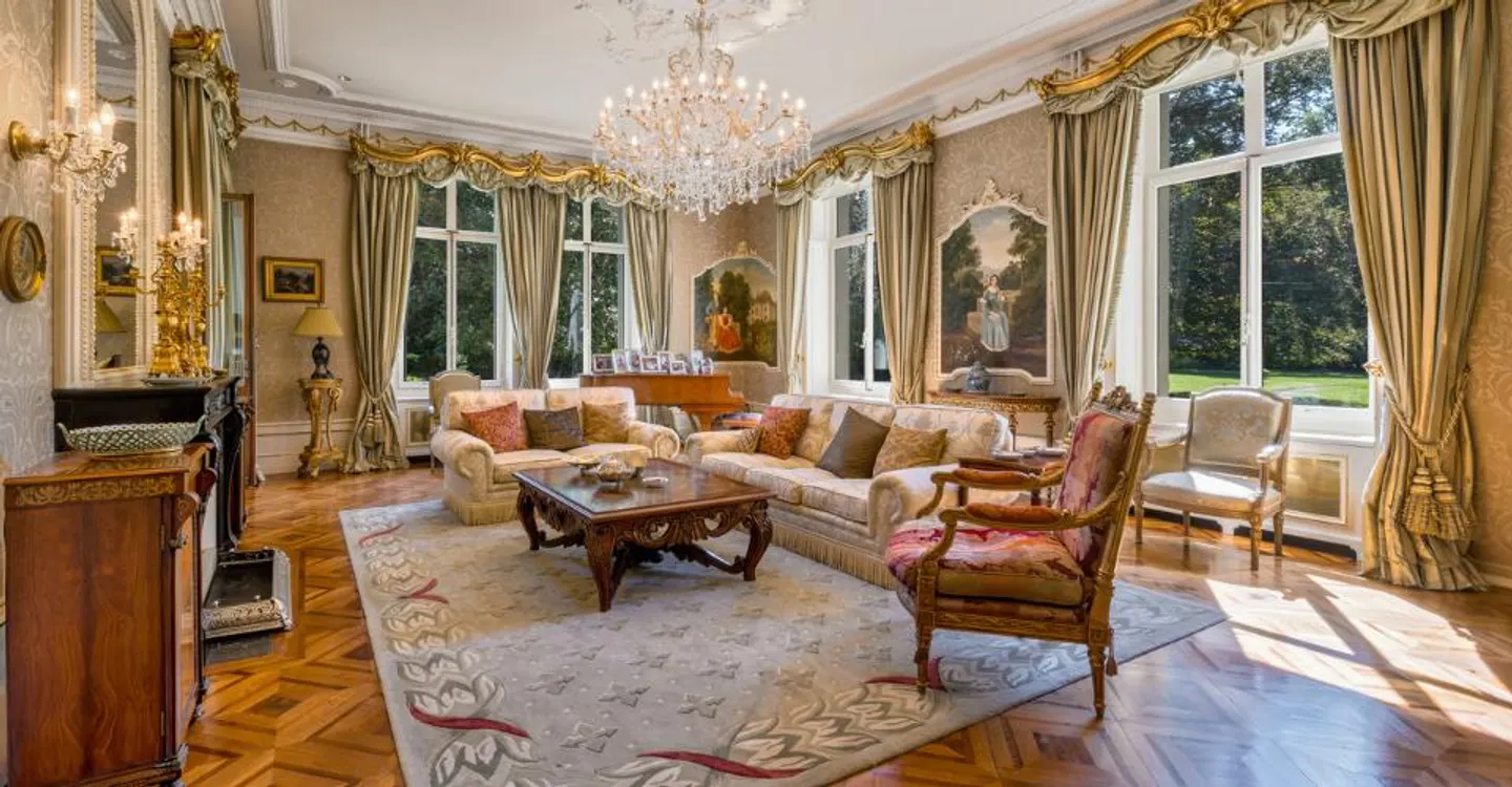 Exceptionnel Château du 19ème siècle et domaine de 9,5 hectares - Foto 7 von 13