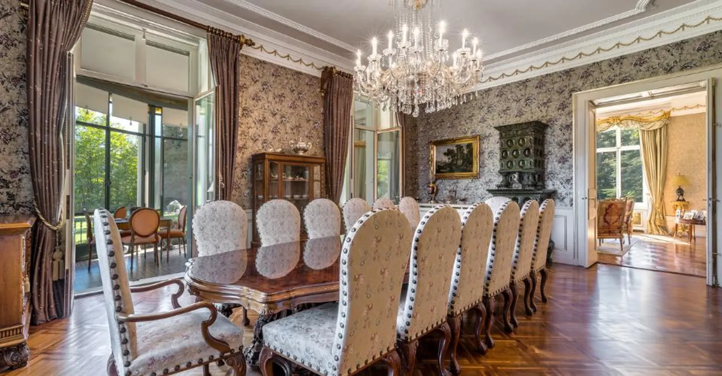 Exceptionnel Château du 19ème siècle et domaine de 9,5 hectares - Foto 8 von 13