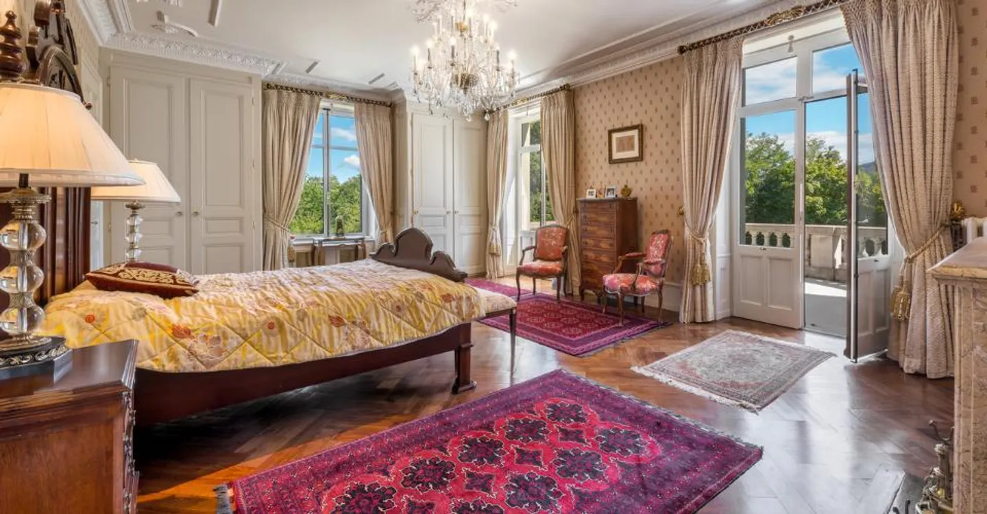 Exceptionnel Château du 19ème siècle et domaine de 9,5 hectares - Foto 12 von 13