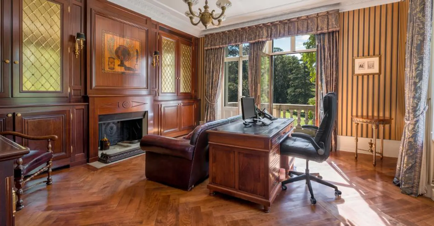 Exceptionnel Château du 19ème siècle et domaine de 9,5 hectares - Foto 13 von 13