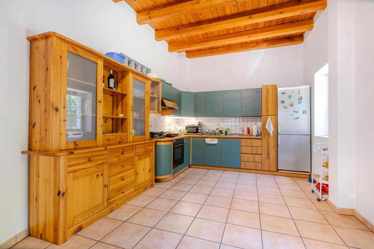 Bella Casa con 13 Stanze a Novazzano divisa in 3 Unità - Foto 2 di 9