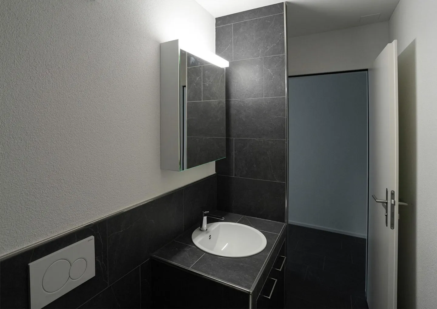 3.5 Room Apartment - Photo 13 of 15