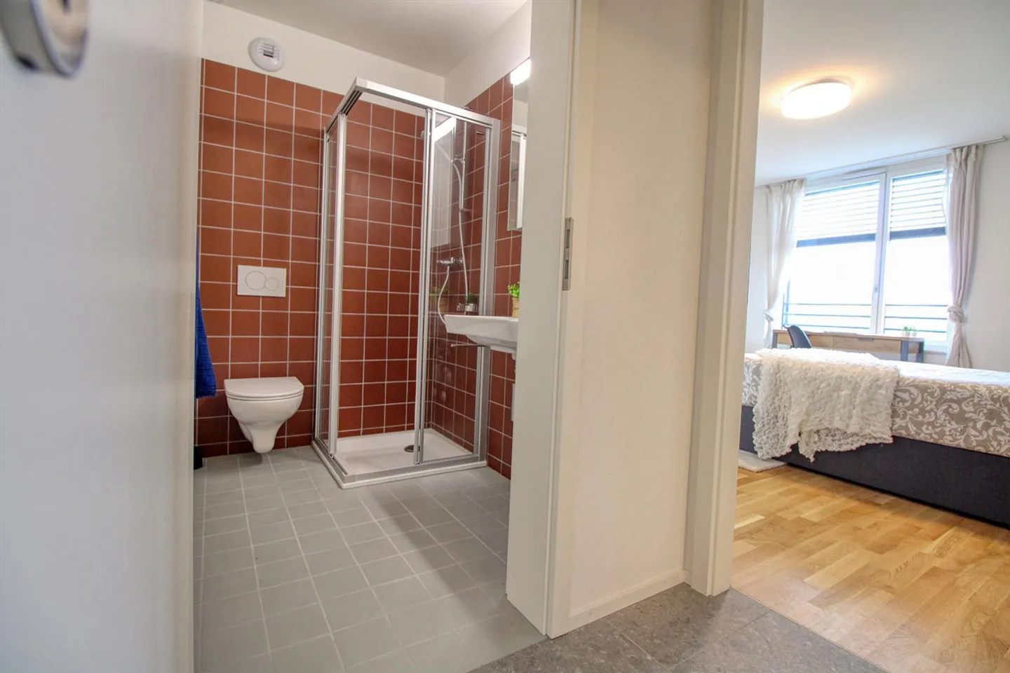 Appartement de coliving spacieux à Crissier avec salle de bain privative - Photo 4 sur 26