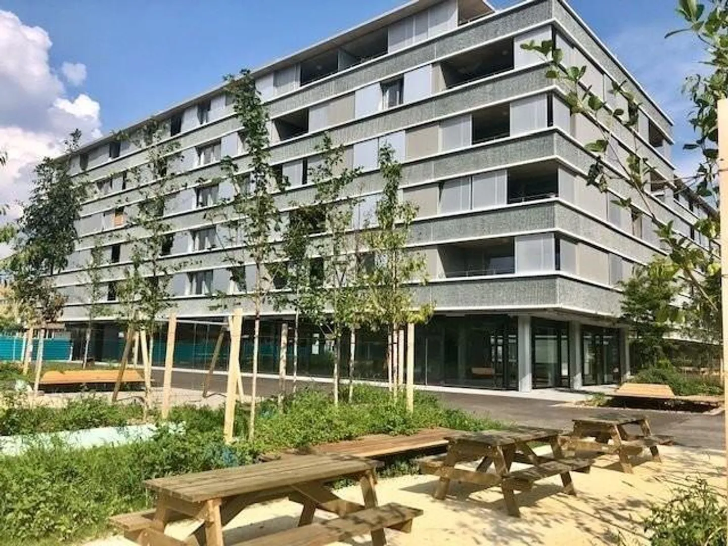 Suchen Sie einen Parkplatz? - Foto 1 von 2