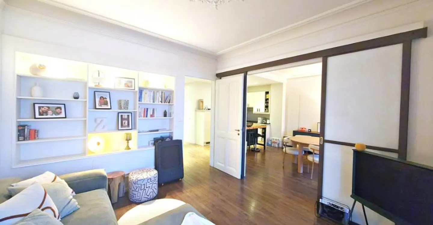 MAGNIFICENT CHARMING APARTMENT IN PLAINPALAIS - Photo 1 of 3