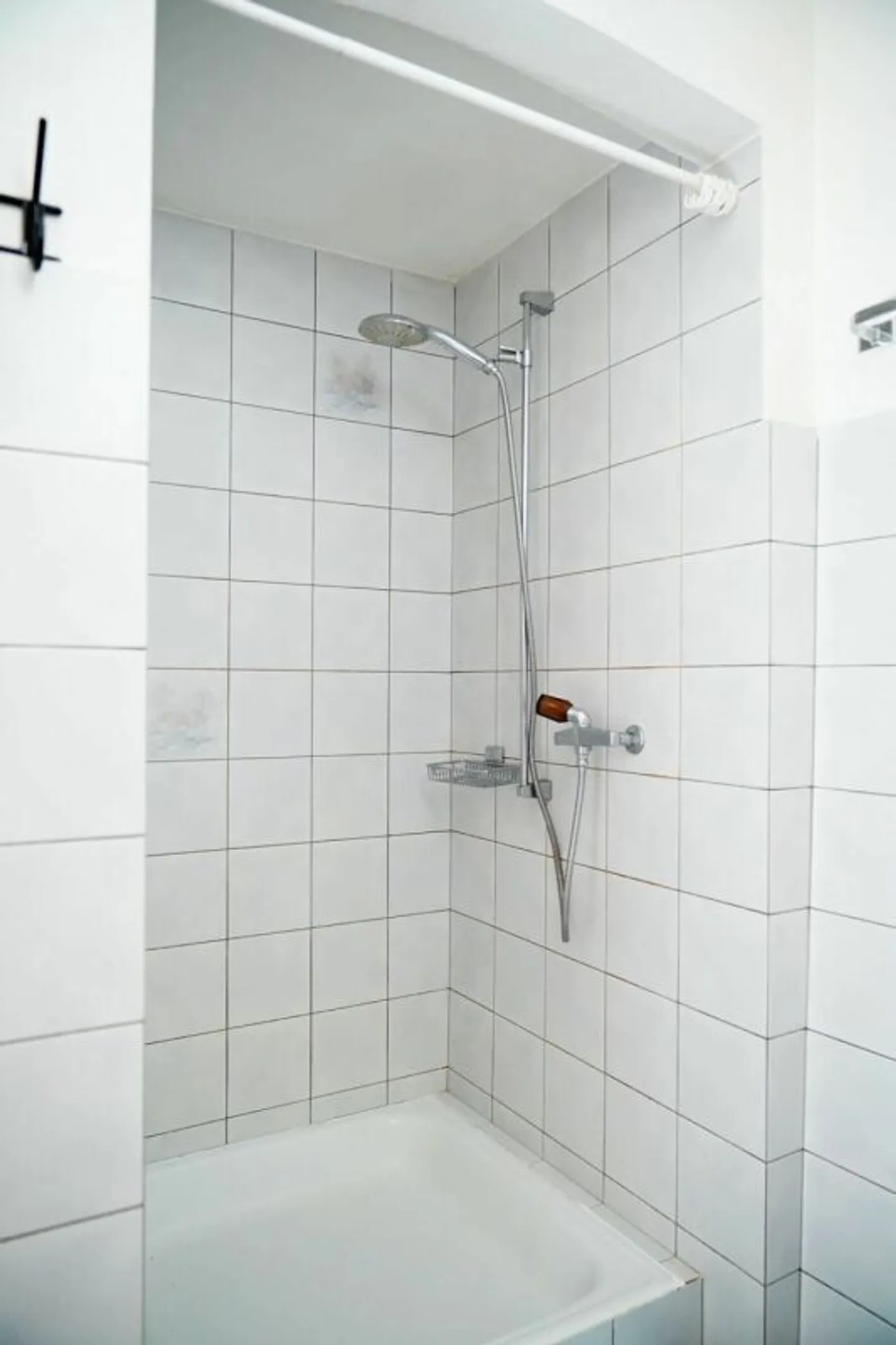 Characteristic renovated rustic with fireplace and terrace in the historic center of Mondonico - Photo 5 of 13