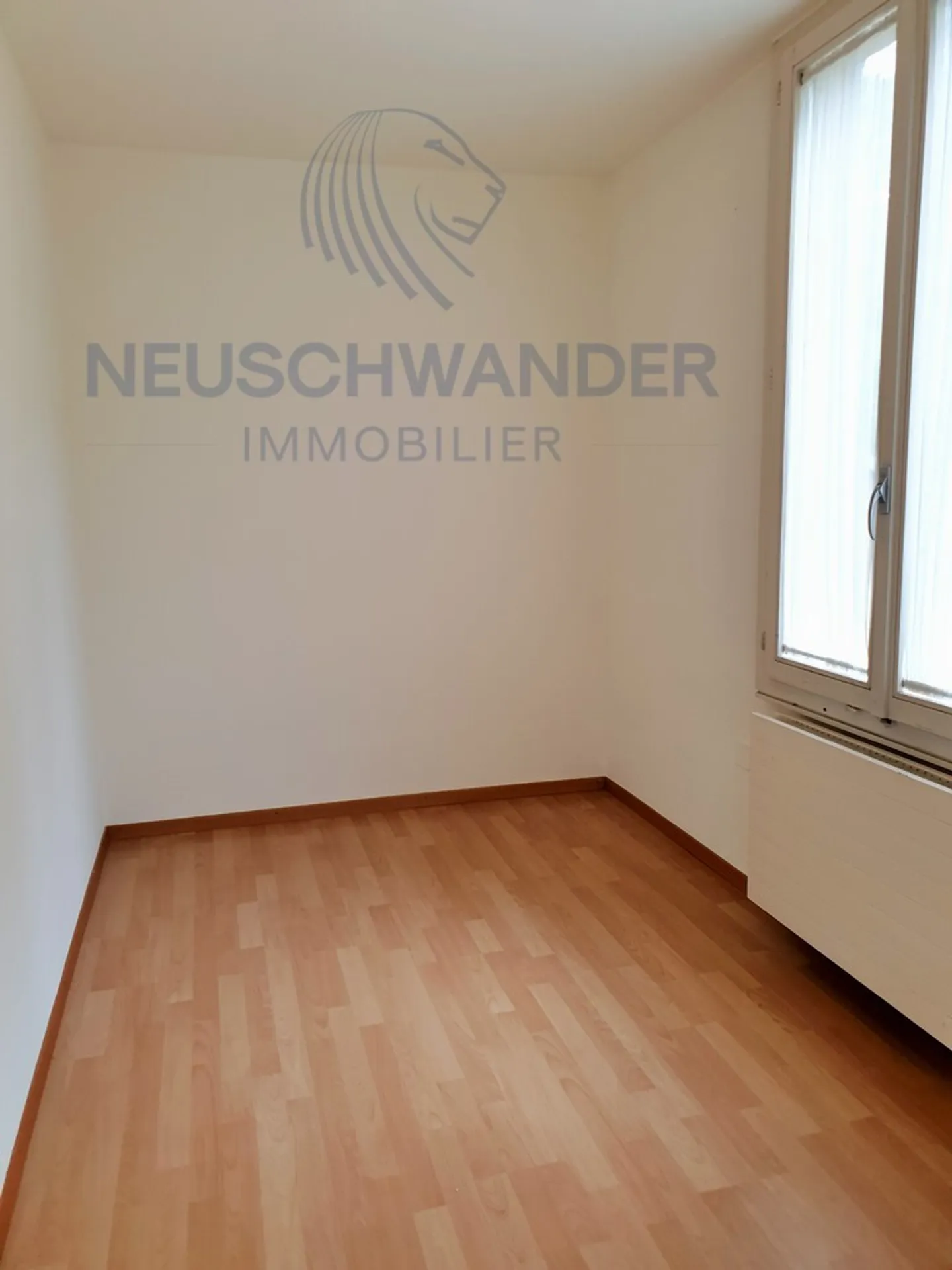 Apartment for rent - Photo 7 of 28