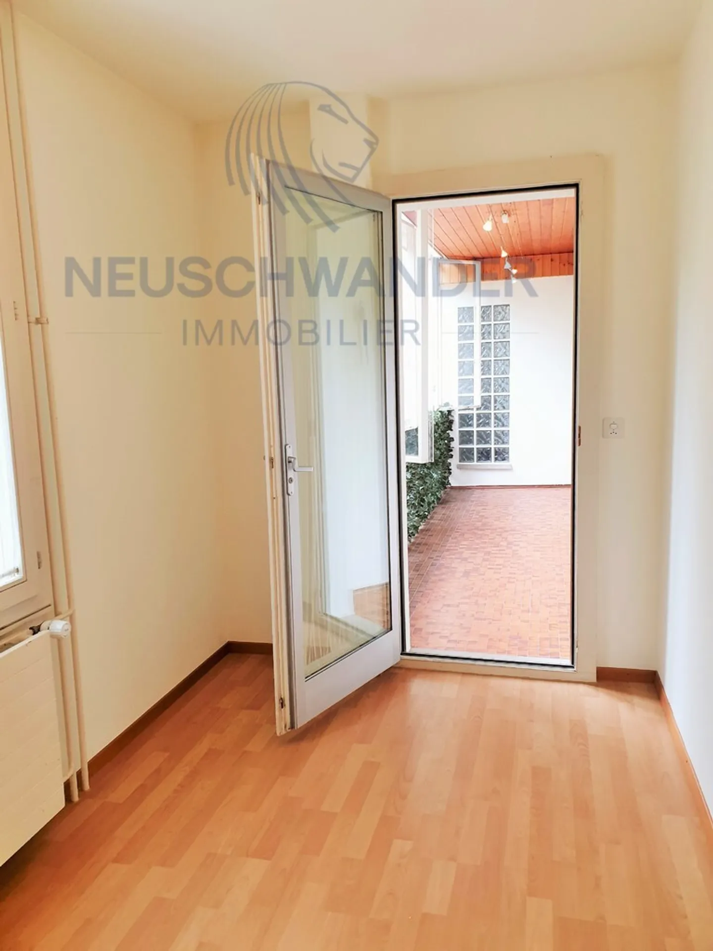 Apartment for rent - Photo 9 of 28