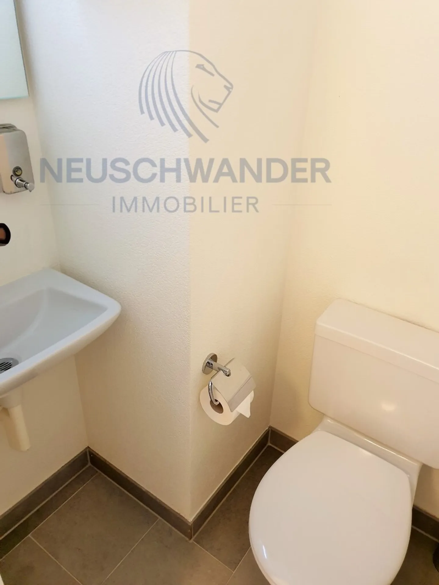Apartment for rent - Photo 22 of 28