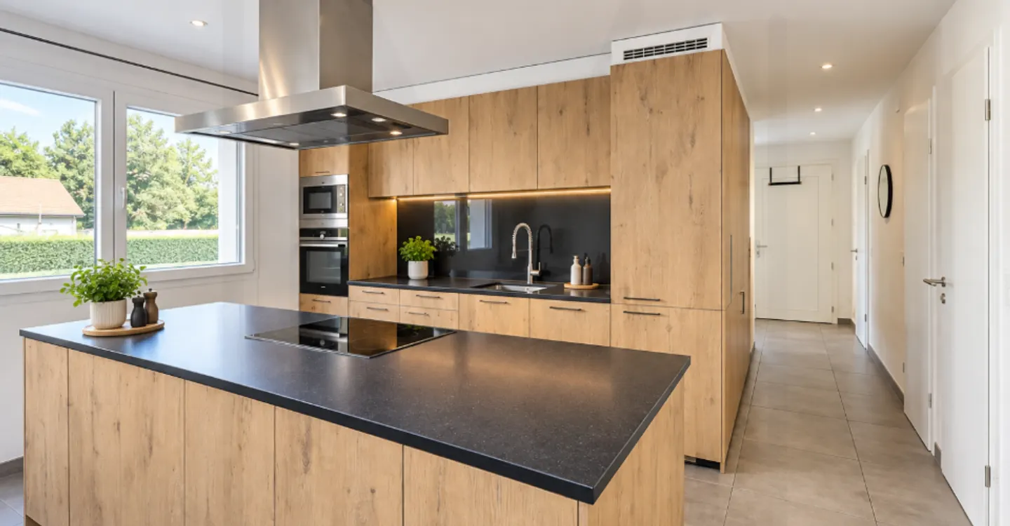 Une maison familiale contemporaine de 5.5 pièces aux portes de Fribourg - Photo 3 of 12