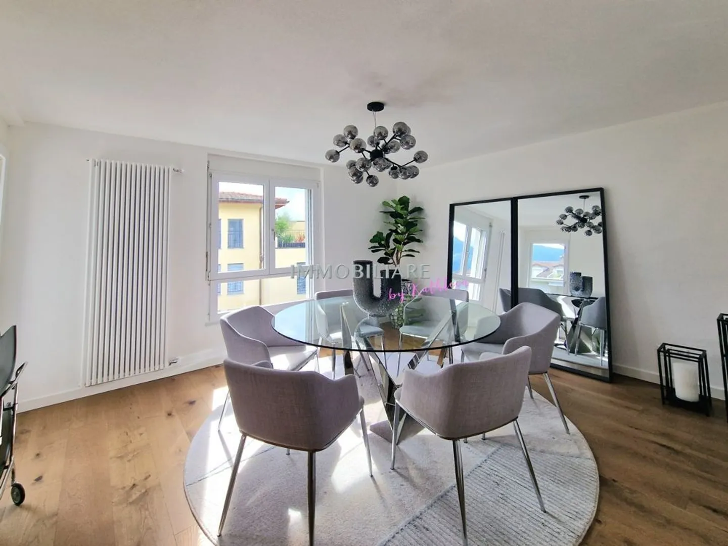 Renovated Attic Apartment in Ascona - Photo 8 of 13