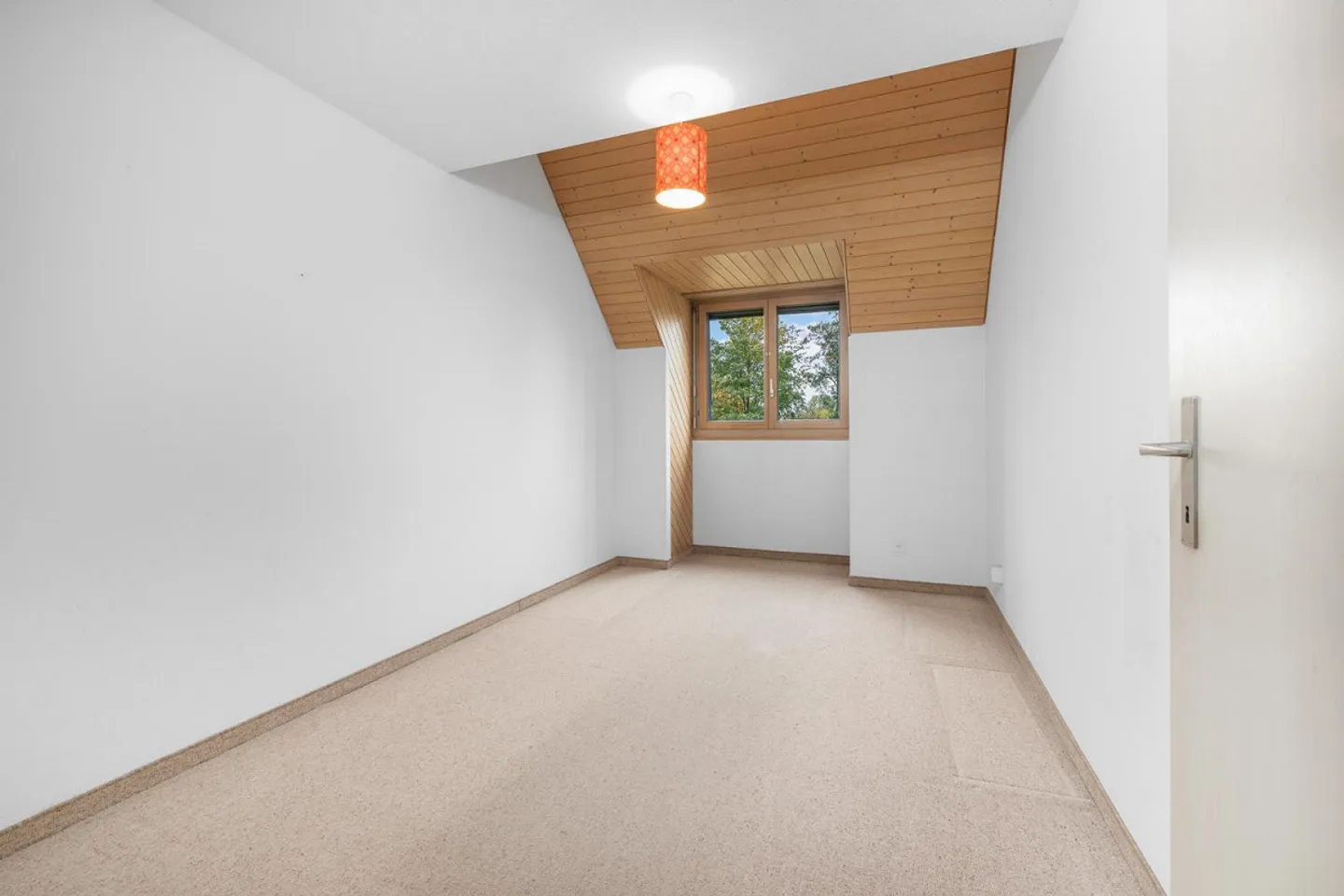 Vivere centrale con vista sul verde - Foto 6 di 10