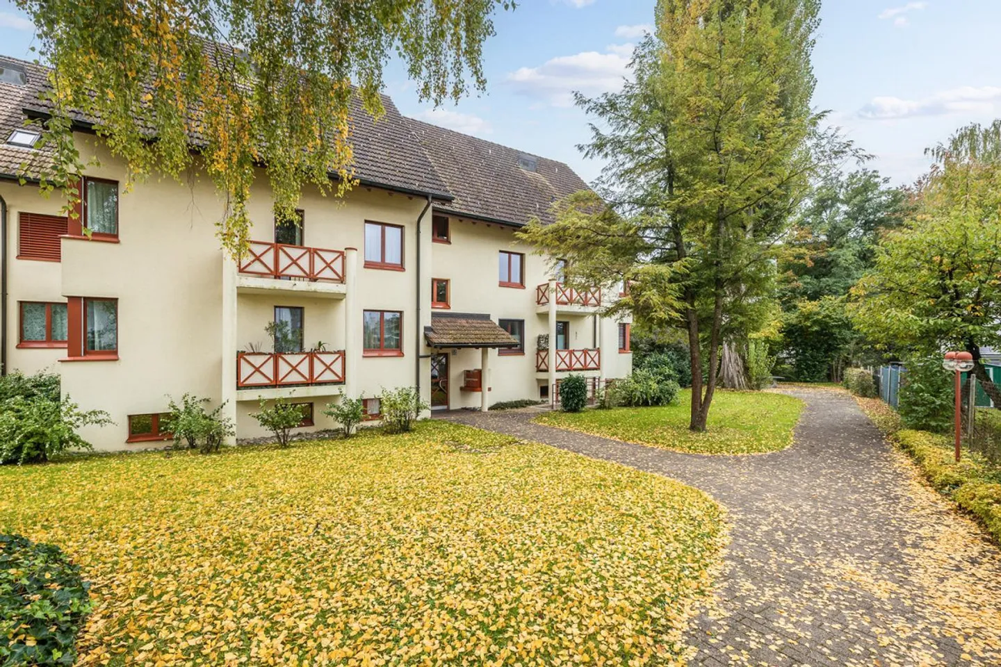 Vivere centrale con vista sul verde - Foto 9 di 10