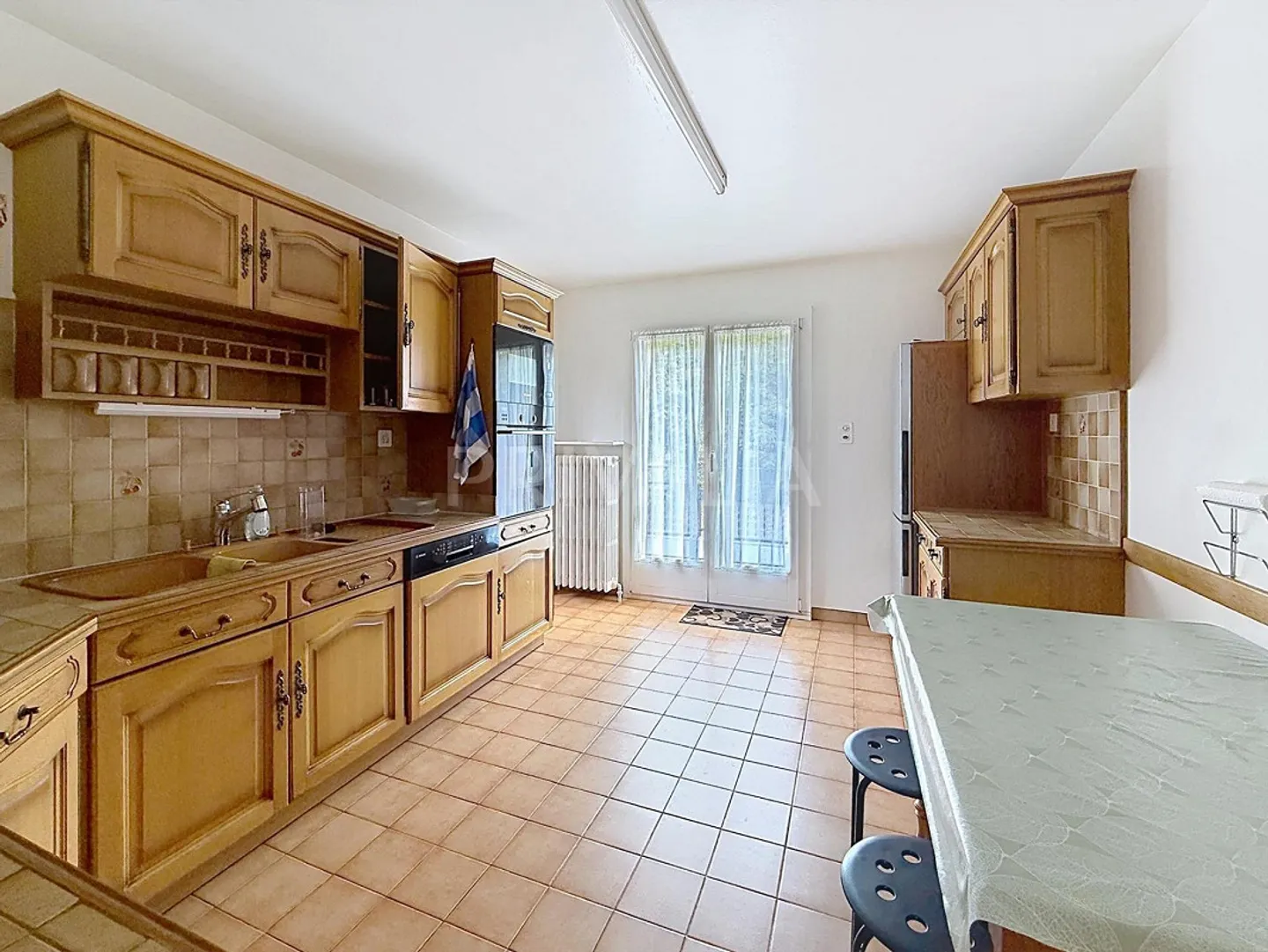 Exclusively: Detached villa with large garden - Photo 2 of 8
