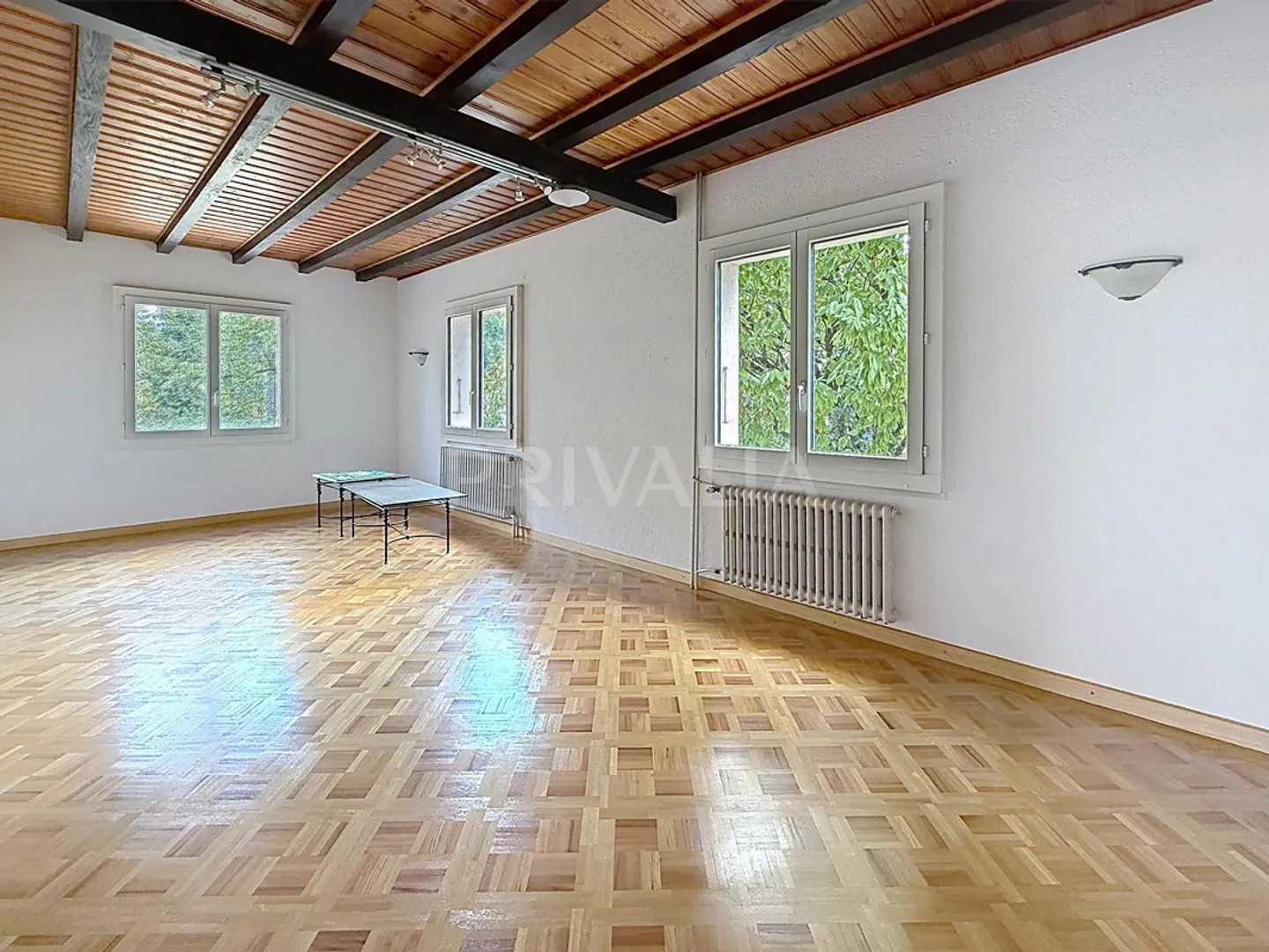 Exclusively: Detached villa with large garden - Photo 3 of 8