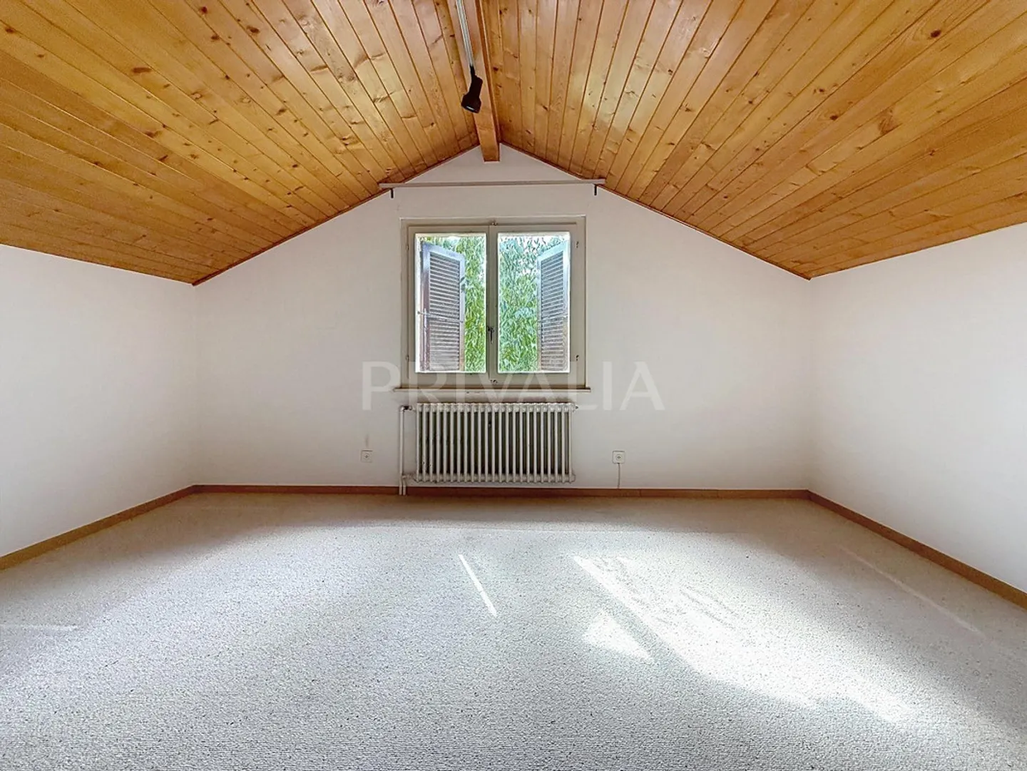 Exclusively: Detached villa with large garden - Photo 4 of 8