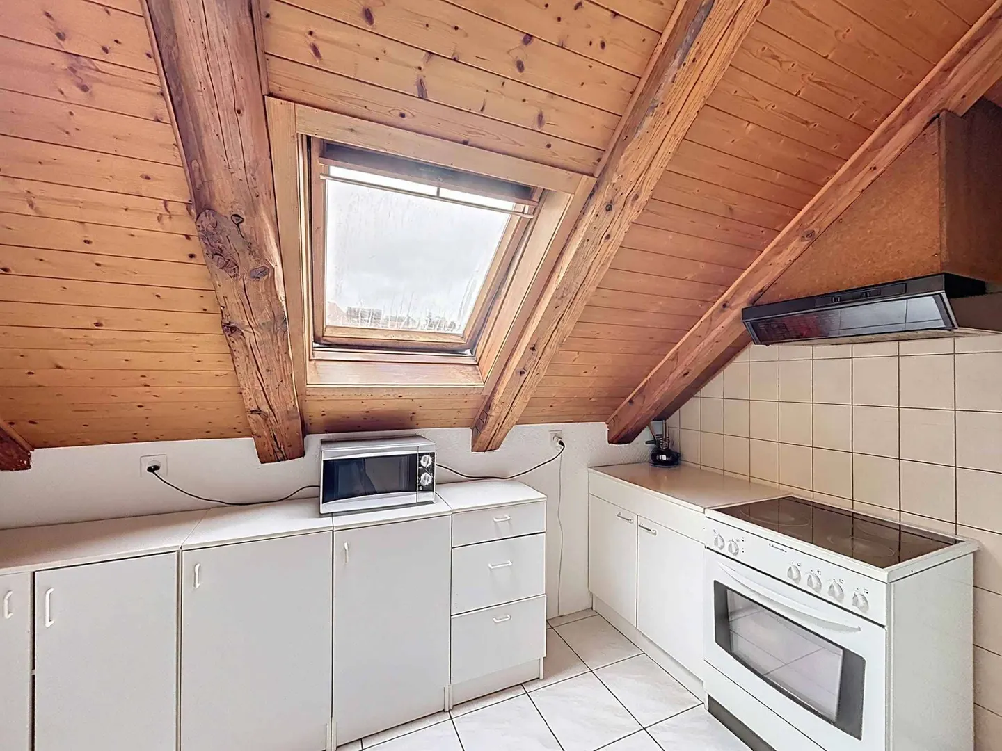 Appartement spacieux à La Chaux-de-Fonds - Photo 3 sur 12