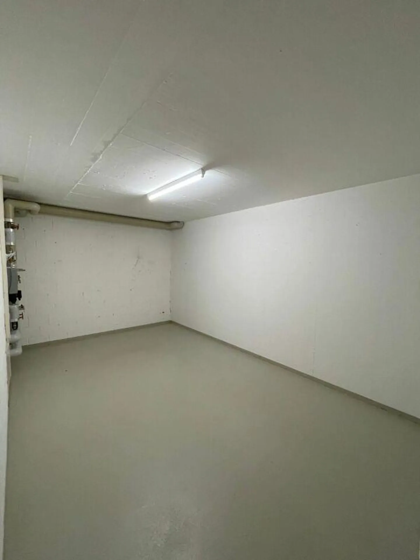 Appartamento con terrazza di 5,5 stanze con vista mozzafiato sul lago e sulle montagne - Foto 17 di 17