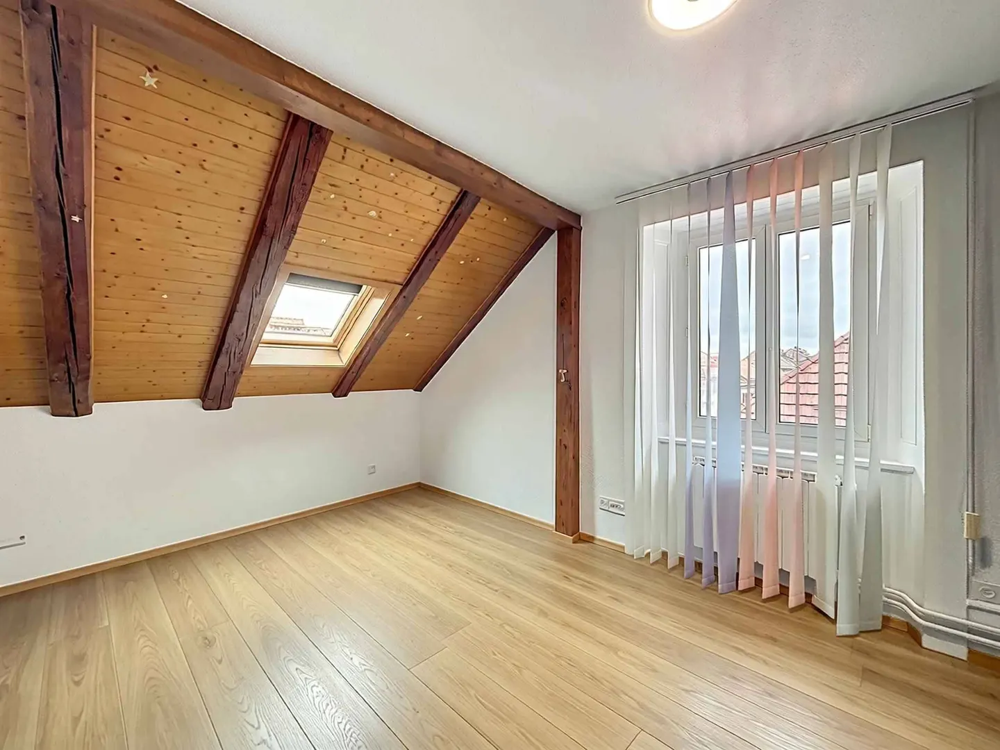 Appartement spacieux à La Chaux-de-Fonds - Photo 9 sur 12