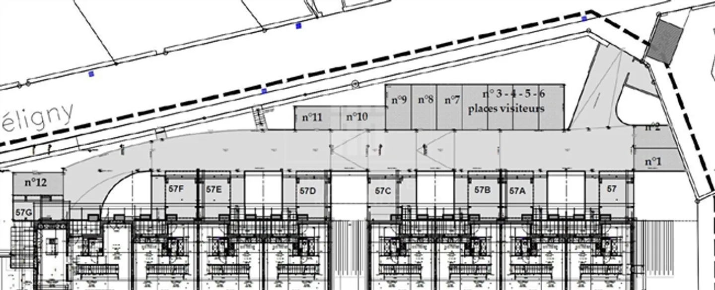 «Parkplätze im Freien» - Foto 3 von 3