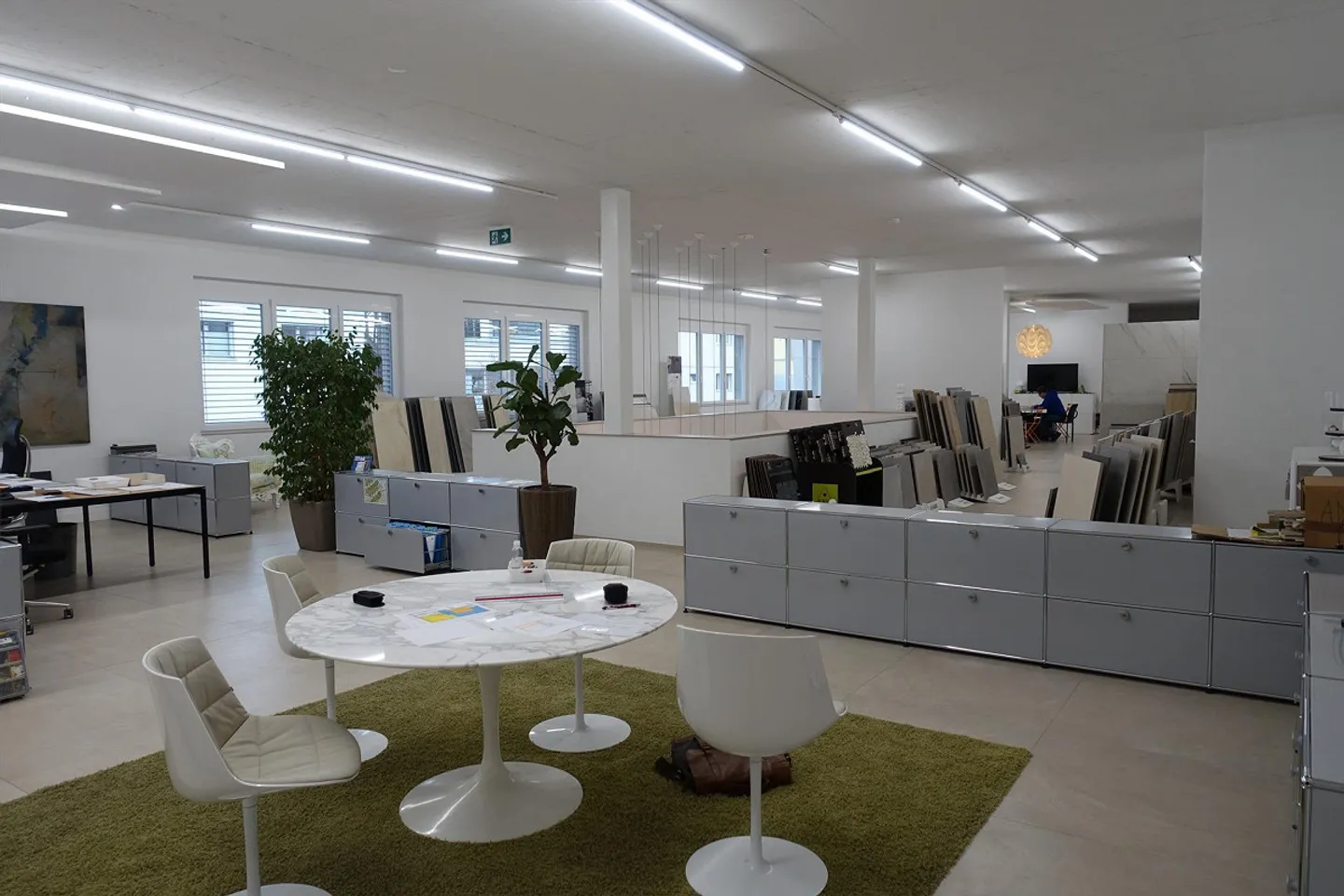 Spazio commerciale in affitto - superficie totale fino a 840m2 possibile! - Foto 6 di 14