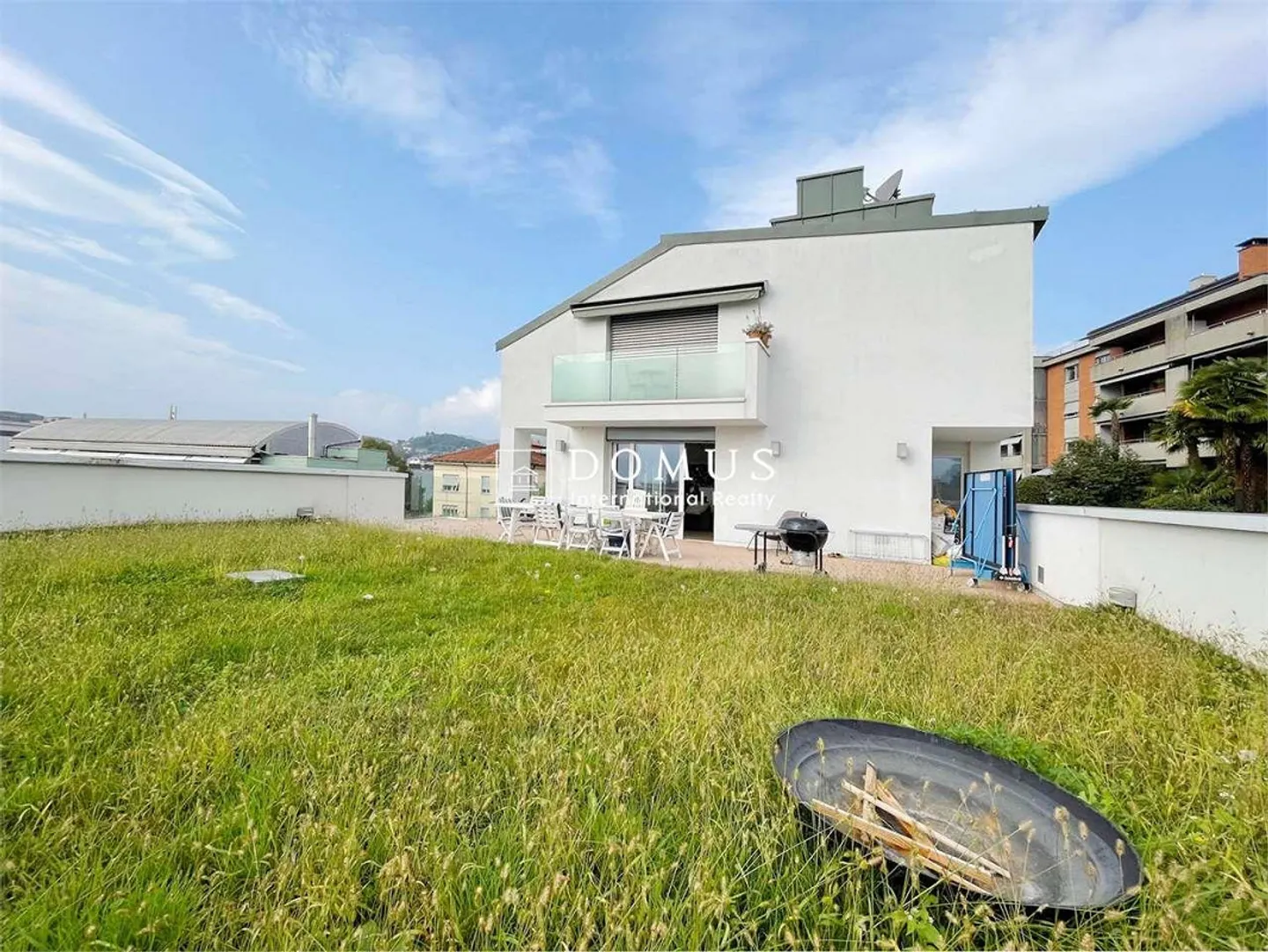 Modern 4.5 rooms, penthouse, with garden - Photo 2 of 13