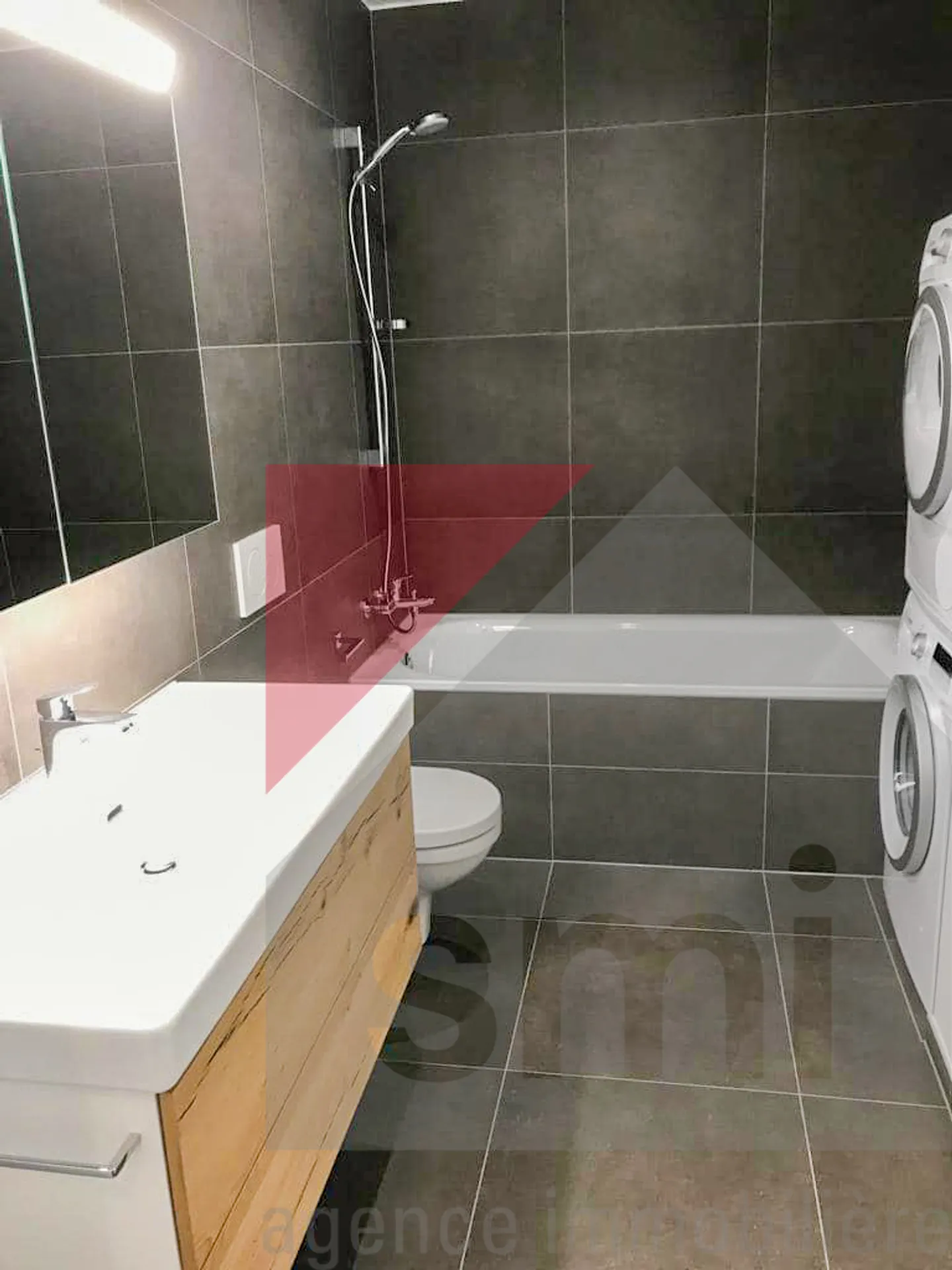 Very nice 4.5 room apartment in the center of Bulle, superb sunlight! - Photo 8 of 10