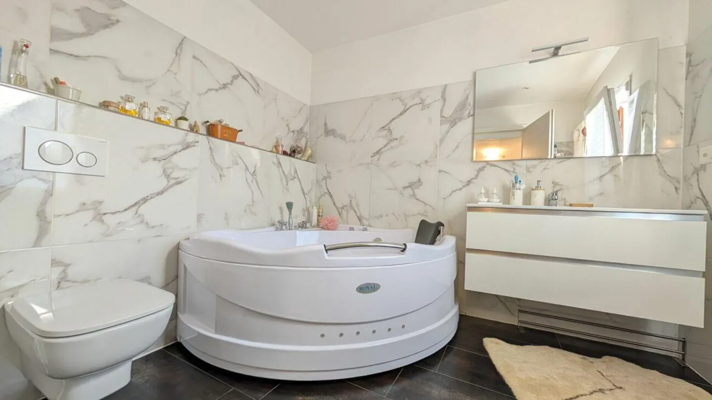 Accogliente casa su più livelli - Foto 6 di 13