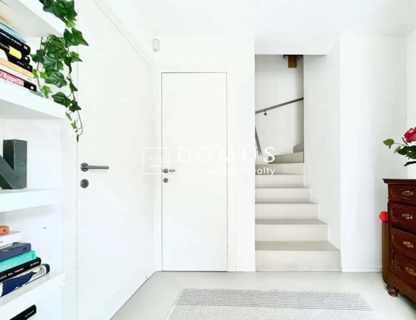 For sale modern Maisonette on three floors - Photo 7 of 9