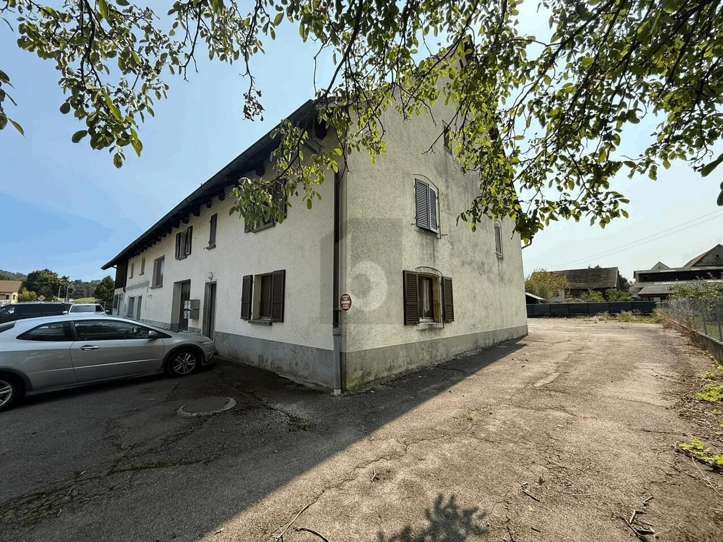 INVESTOR ALERT - Photo 2 of 6