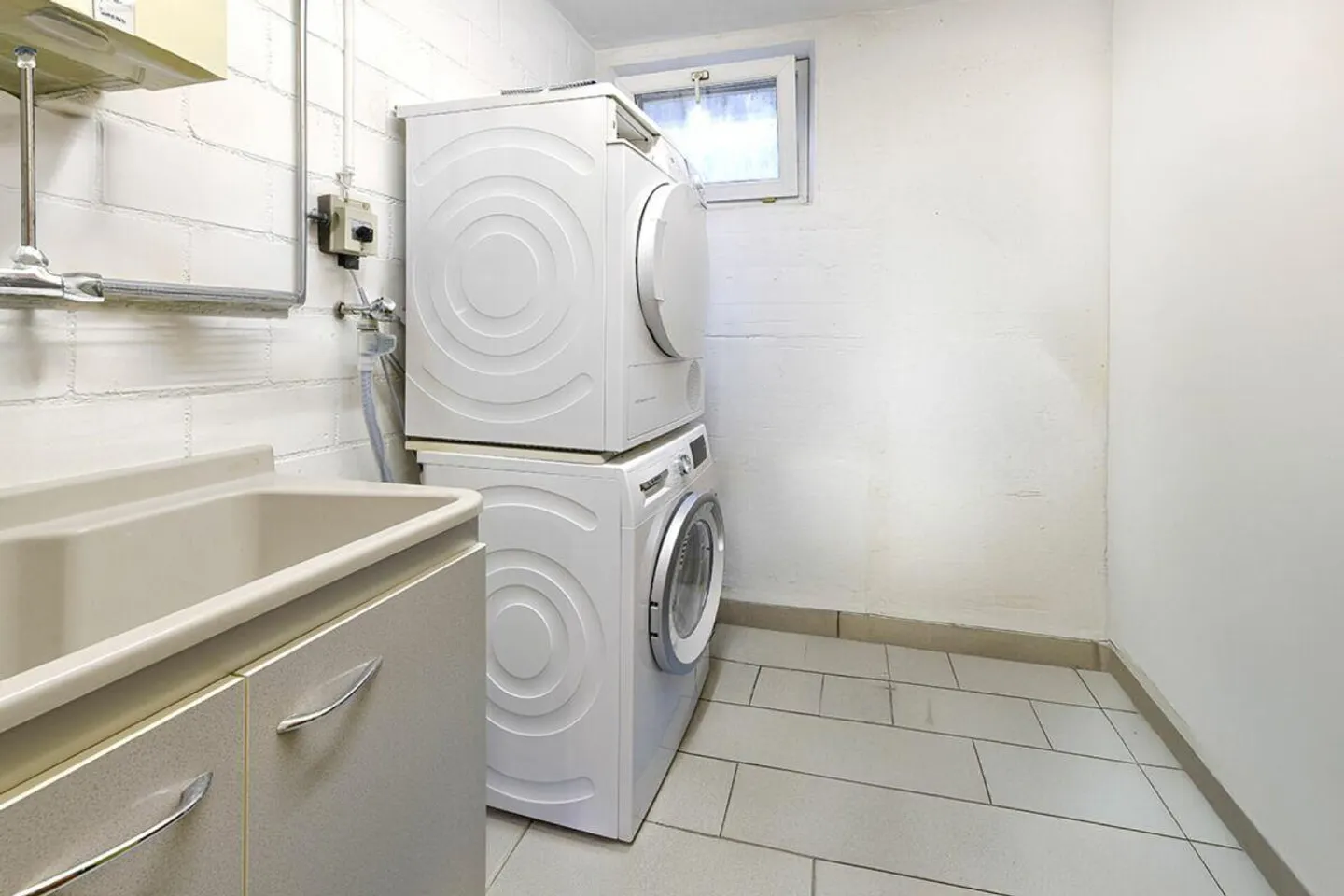 Charming Apartment in Uster - Photo 12 of 15